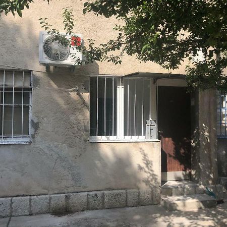 Karla Daire Split Dış mekan fotoğraf